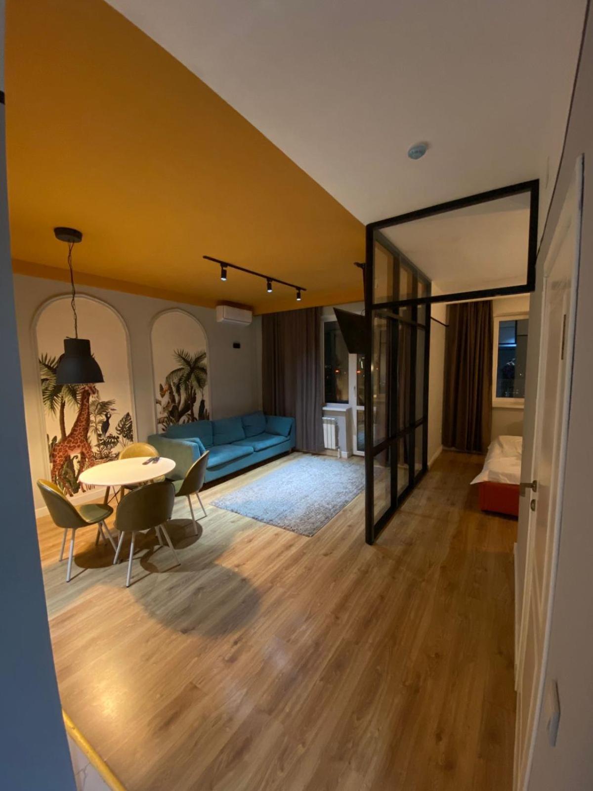 Apartment R-house